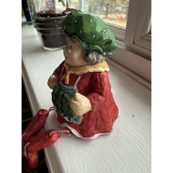 Christmas Miss Claus  Sitting On Shelf - Picture 4 of 5